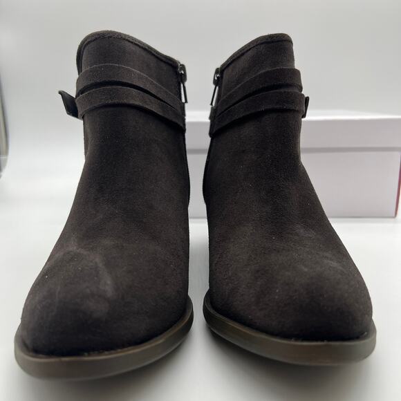 Isaac Mizrahi Live! Leather Boot Womens 7M Brown Boots Heel Side Zip - Picture 5 of 12